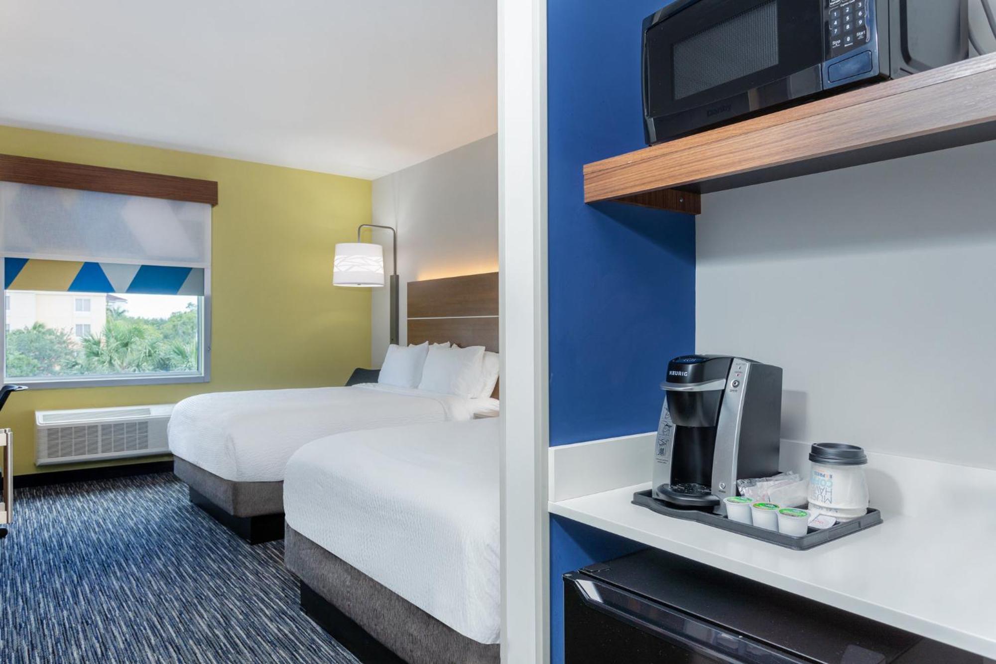 Holiday Inn Express & Suites - Miramar By Ihg Exterior foto