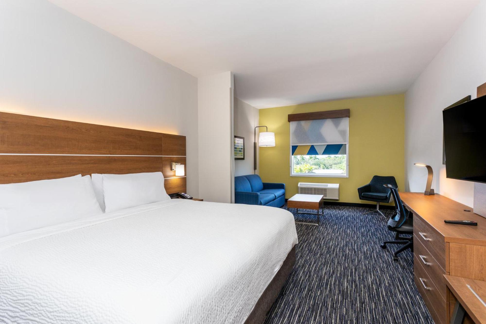 Holiday Inn Express & Suites - Miramar By Ihg Exterior foto